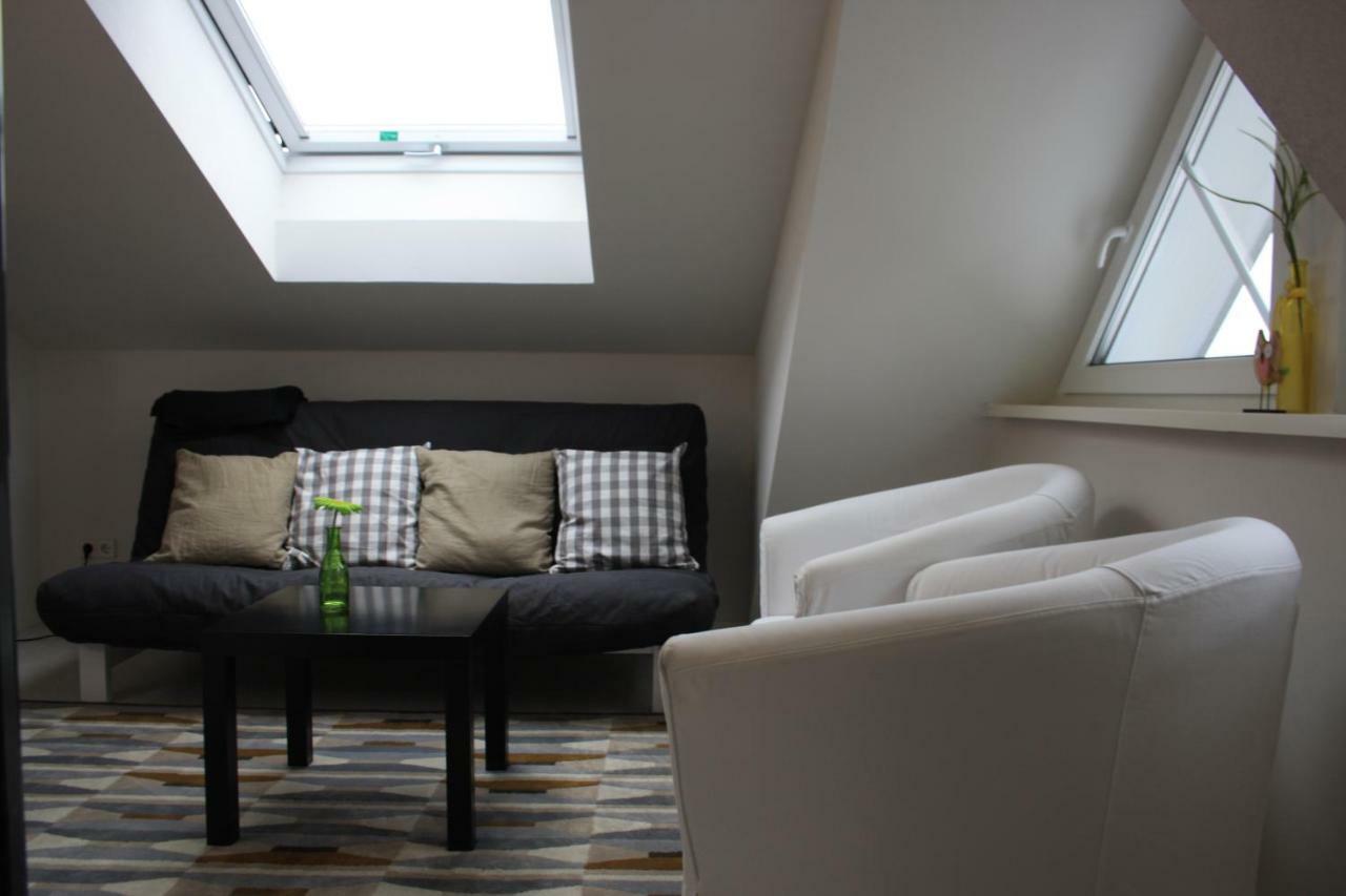 Ferienwohnung ANNA - charmante Ferienwohnung in bevorzugter Lage Konstanz Exterior foto